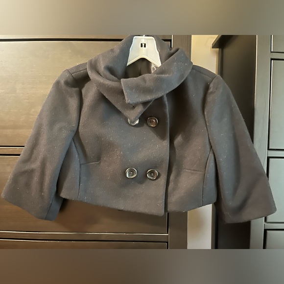 NWOT UNITED COLORS OF BENETTON BLACK WOOL CROPPED BUTTON JACKET, Size Small - Picture 2 of 9